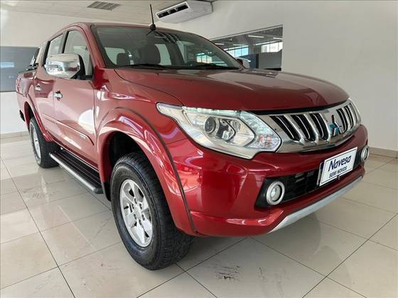 MITSUBISHI L200 TRITON 2.4 16V TURBO DIESEL SPORT HPE TOP CD 4P 4X4 AUTOMÁTICO MITSUBISHI L200 TRITON 2.4 16V TURBO DIESEL SPORT HPE TOP CD 4P 4X4 AUTOMÁTICO